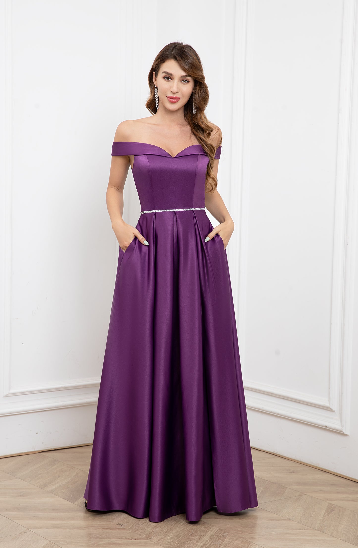 Robe Satin avec Strass et Poches